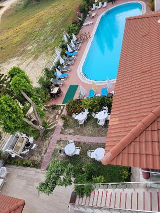 Carna Garden Hotel