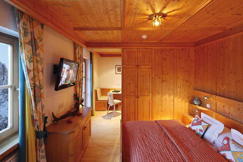 Kolfuschgerhof, Italian Alps