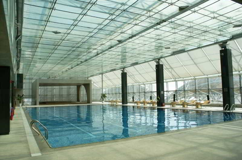 Pool
 di Holiday Inn Binhai