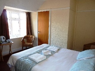 Room
 di Coasters Hotel & Holiday Apartments