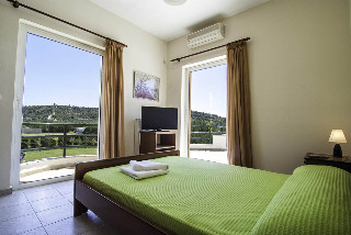 Room
 di Anilio Plaza