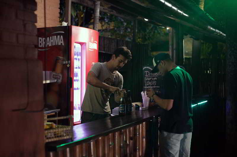 Bar thumbnail 4