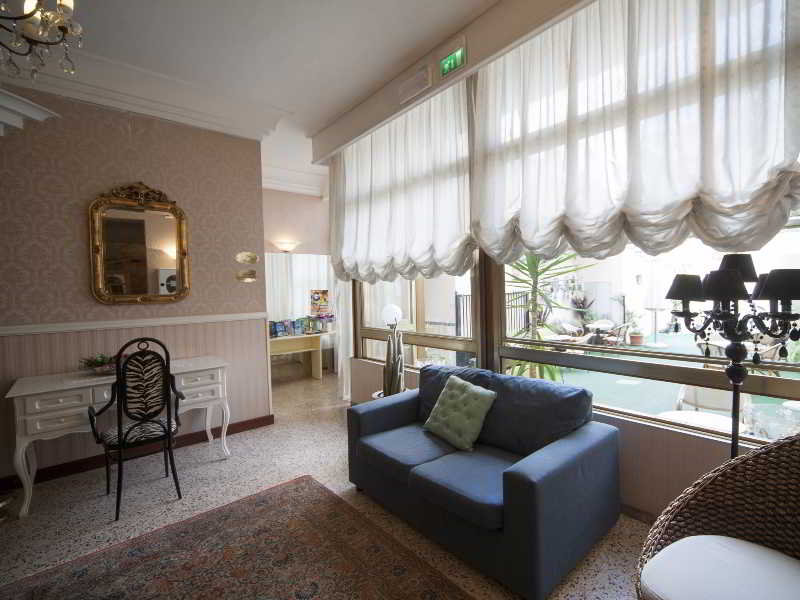 Lobby
 di Aquila D'Oro Hotel