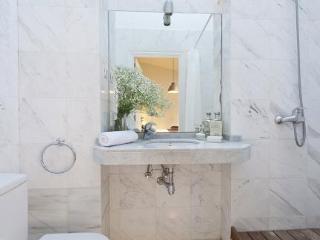 General view
 di Bonanova Attic Cdb