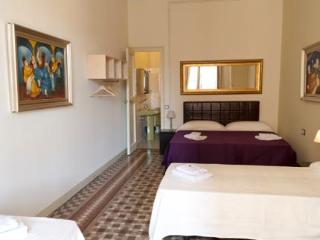 Room
 di Stayinbcnsuites B&B