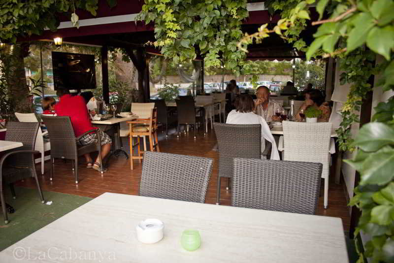 Terrace
 di Apartamentos La Cabanya