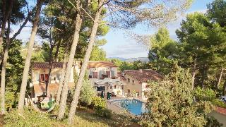 Le Mas Des Ecureuils, Aix-en-Provence