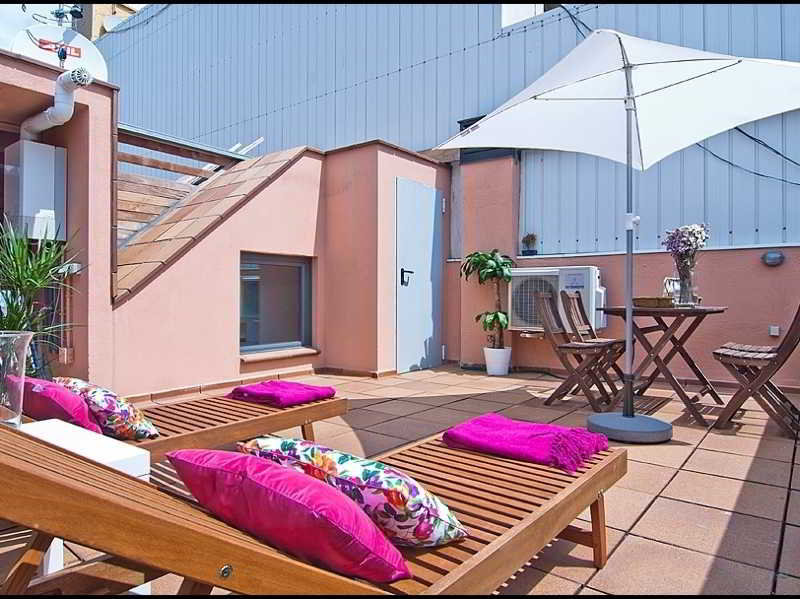 General view
 di Gracia Pool Flats