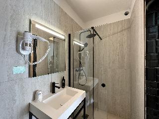 Room Room