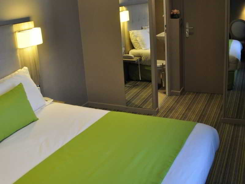 General view thumbnail 12