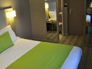 Room thumbnail 17