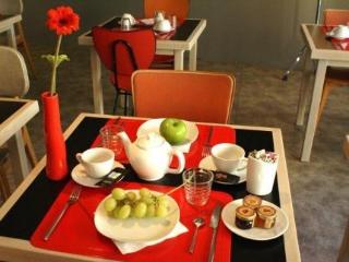 General view
 di Edmond Rostand