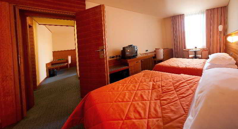 Room
 di Park Casino & Hotel