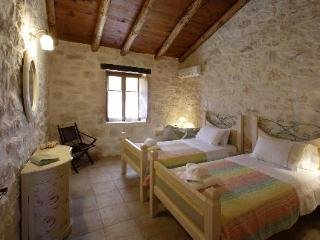 General view
 di Paliokaliva Village