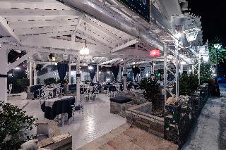 Yianna Hotel
