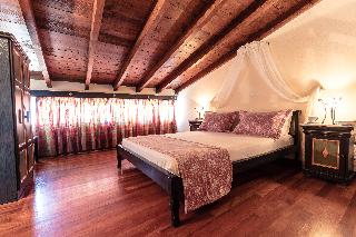 Yianna Hotel