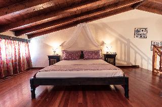 Yianna Hotel