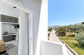 Yianna Hotel