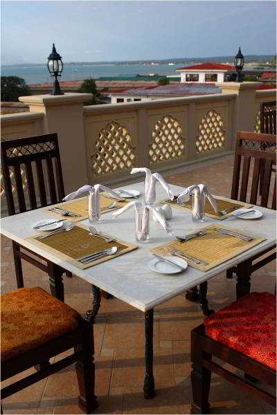 Terrace thumbnail 10