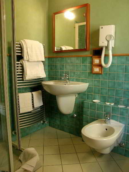 Room thumbnail 1