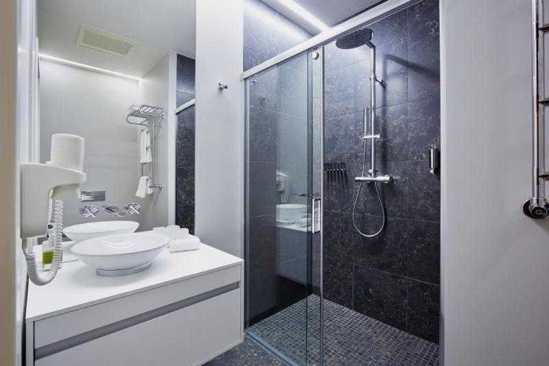 Room thumbnail 13