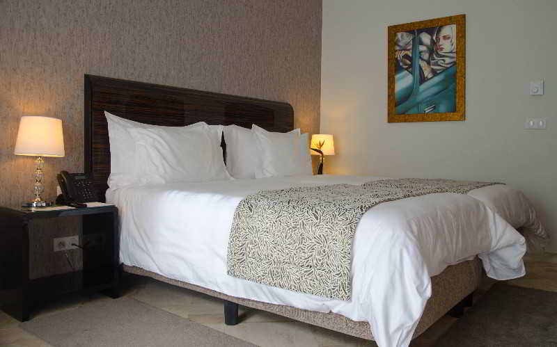 Room
 di Paris Hotel