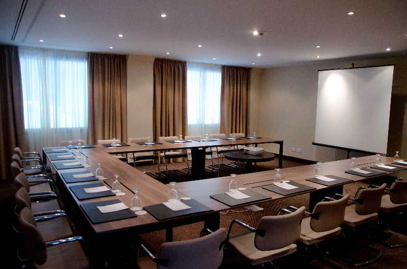 Room
 di Paris Hotel