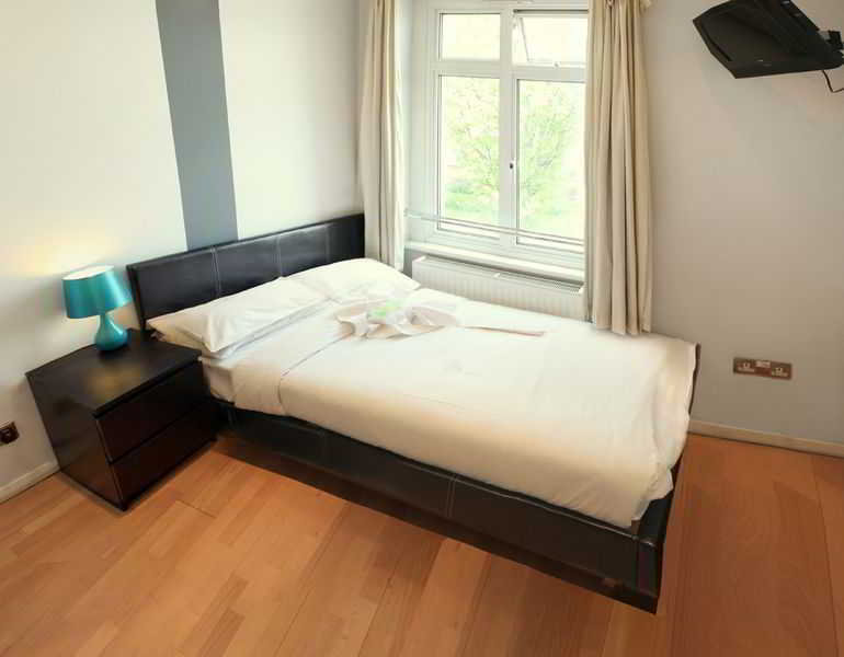 Room
 di New Market House