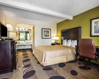 1 Queen Bed, Smoking