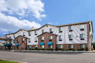 Quality Inn & Suites Delaware