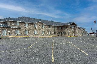 Super 8 by Wyndham Cozad