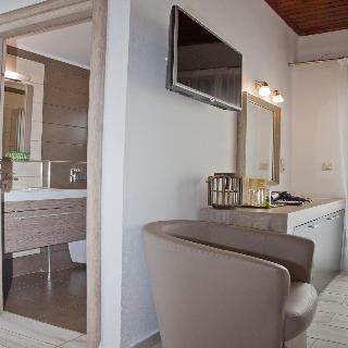 Danaos Hotel