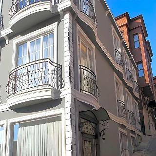 Basileus Hotel
