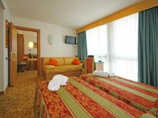 General view
 di Hotel Ambassador Suite