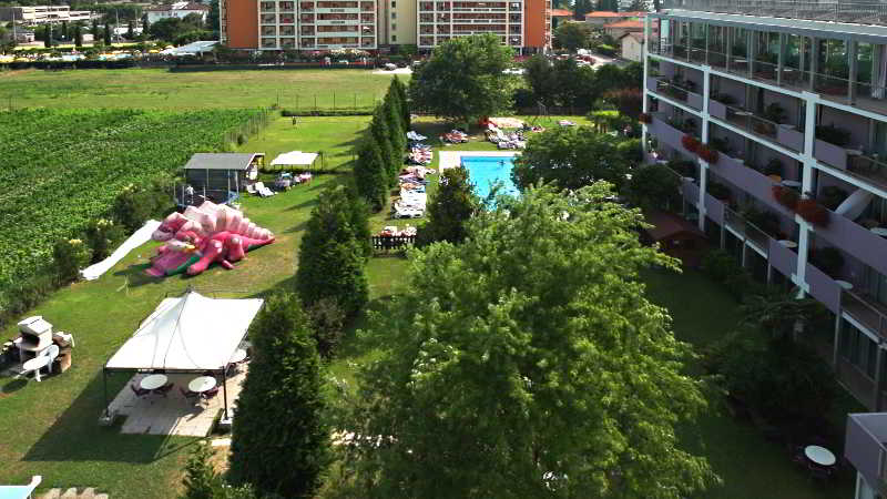 Sports and Entertainment
 di Hotel Ambassador Suite