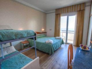 Hotel Life, Rimini