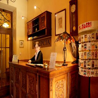 Lobby
 di Dom Casimi