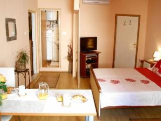 General view
 di The Divine II Studio Apartment