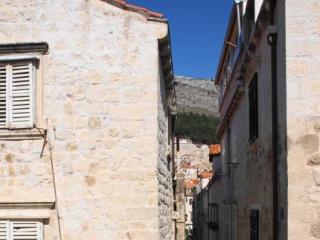 General view
 di The Divine II Studio Apartment