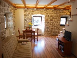 General view
 di The Divine III Apartment