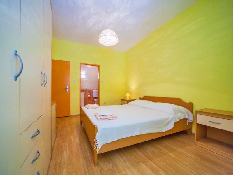 General view
 di Fishermans House BrseÃ?Âine