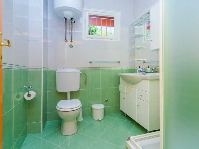 General view
 di Fishermans House BrseÃ?Âine