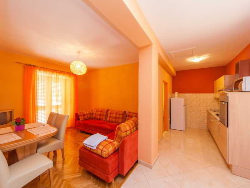 General view
 di Fishermans House BrseÃ?Âine