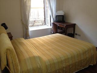 ColosseumRooms, Rome