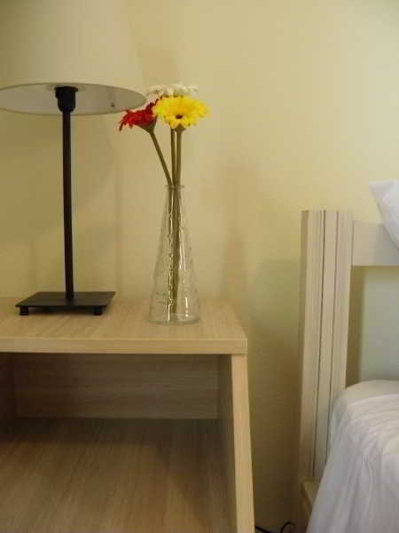 Room
 di Alpha Stegna Sun