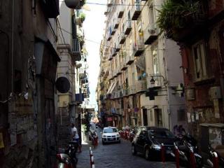 Le Mie Dimore, Naples