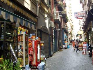 Le Mie Dimore, Naples
