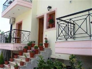 General view
 di Hellen Studios