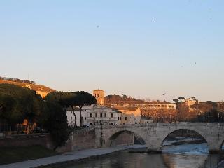 Guest House Arco Dei Tolomei, Rome