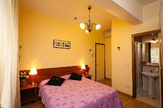 Pensione Bullicante, Rome